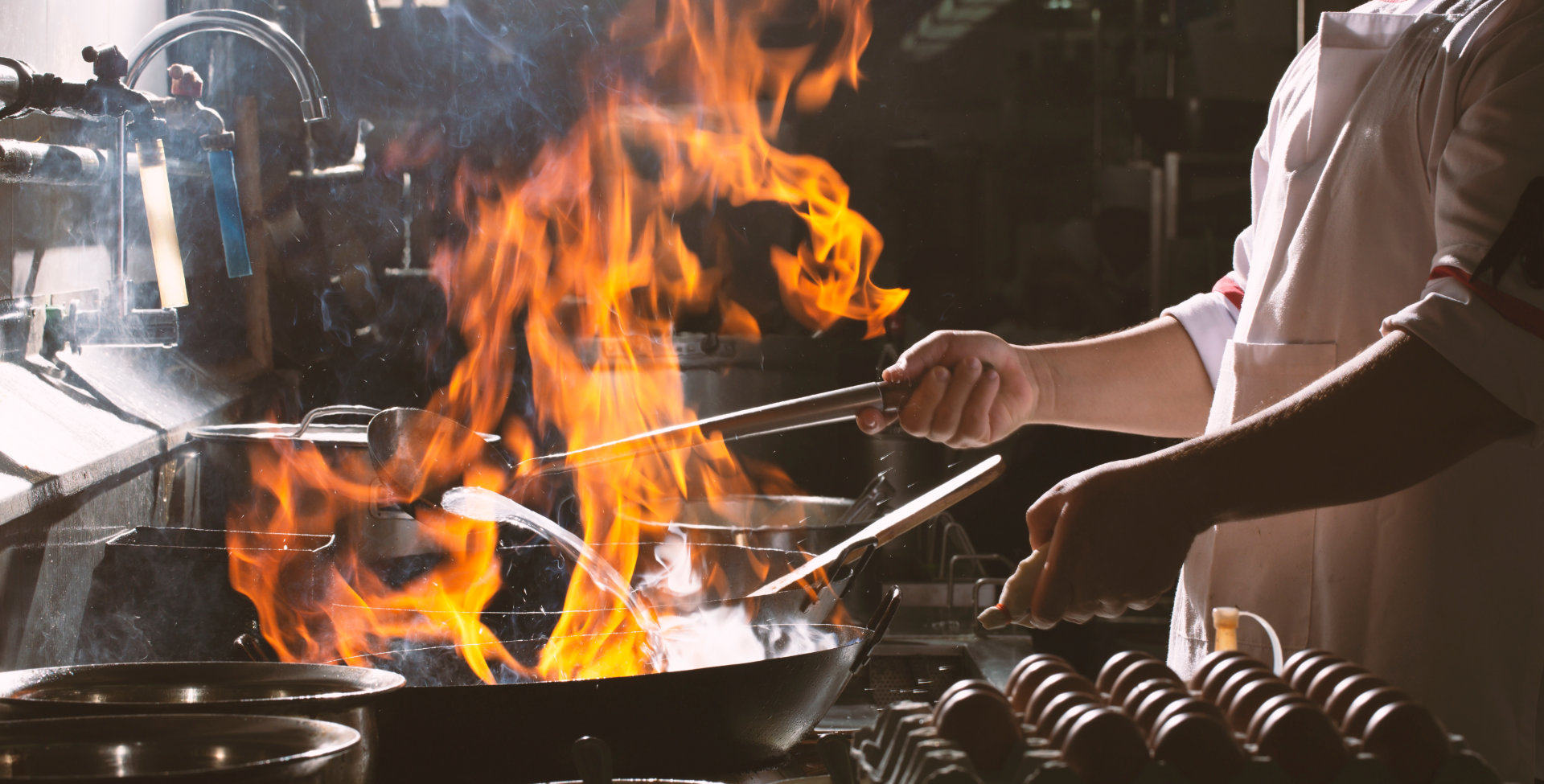 flames on wok